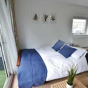 Garden Tower Flat Londres